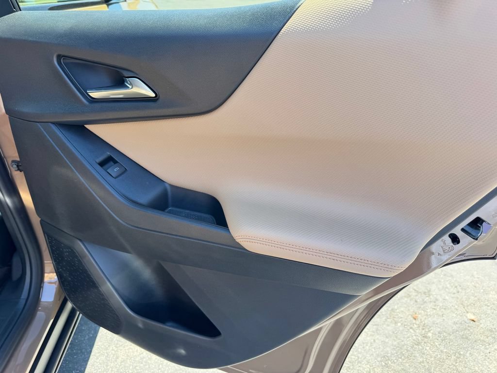 New 2027 Chevrolet Equinox ACTIV w/ Safety and Technology Package AWD/4WD image 12