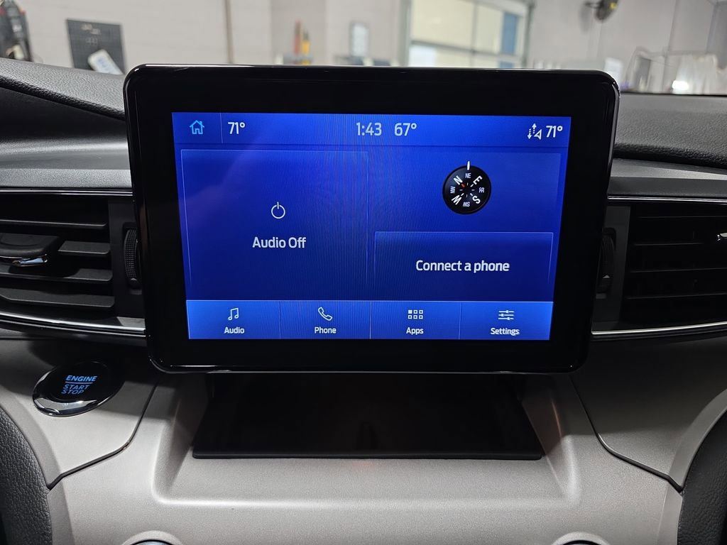 Used 2023 Ford Explorer XLT w/ Equipment Group 202A image 23