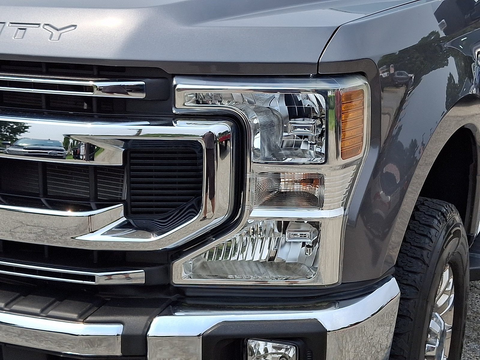 Certified 2022 Ford F350 XLT w/ XLT Premium Package AWD/4WD image 12