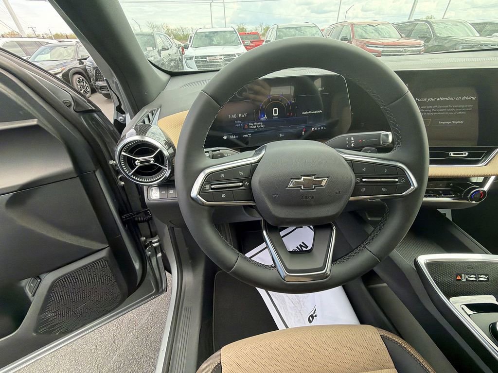 New 2026 Chevrolet Equinox ACTIV w/ Convenience Package III AWD/4WD image 20