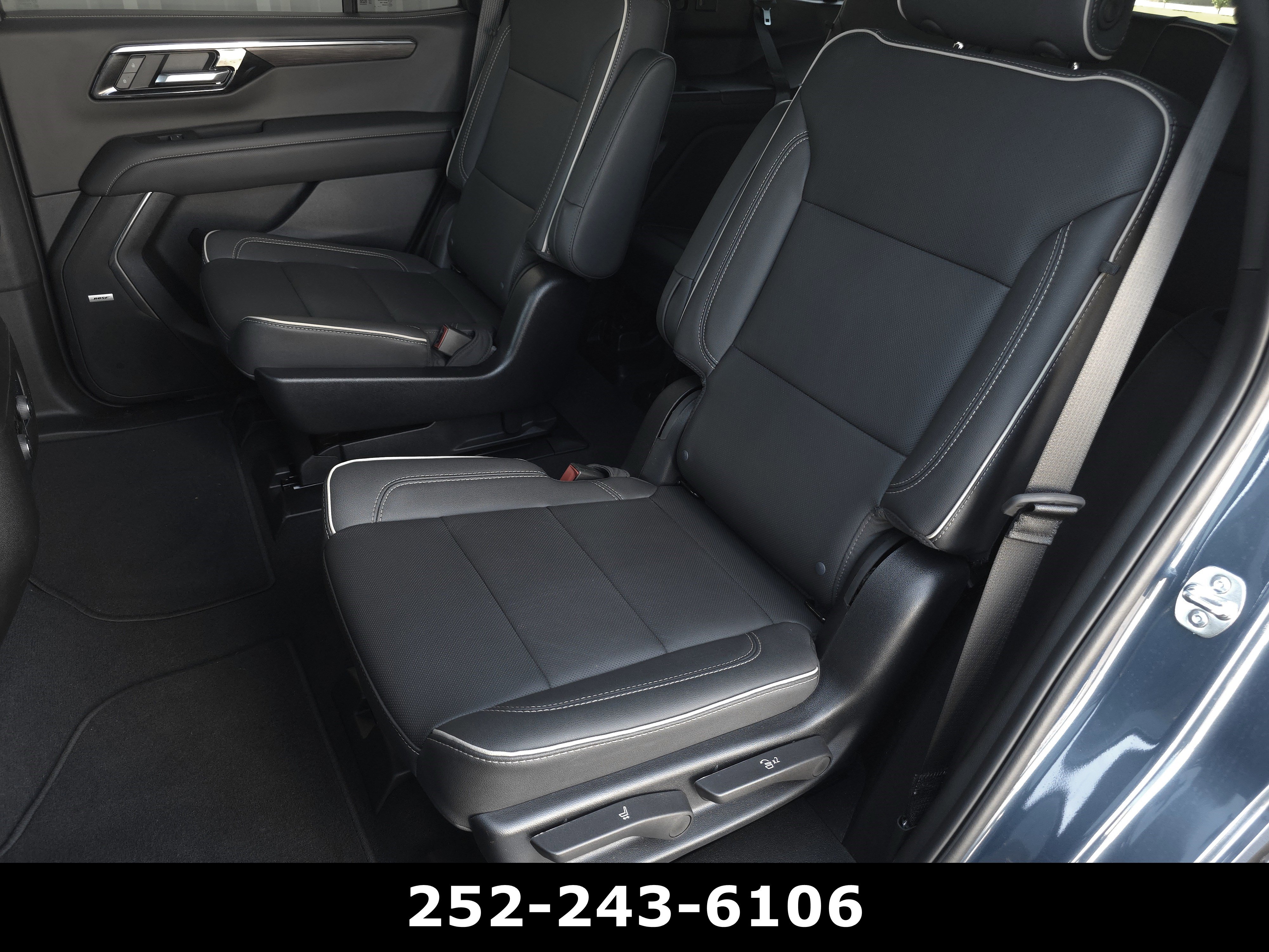 Used 2025 Chevrolet Tahoe Premier RWD image 35