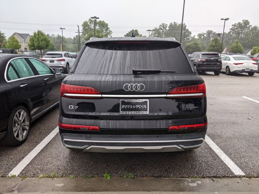 Used 2021 Audi Q7 3.0T Premium Plus AWD/4WD image 3