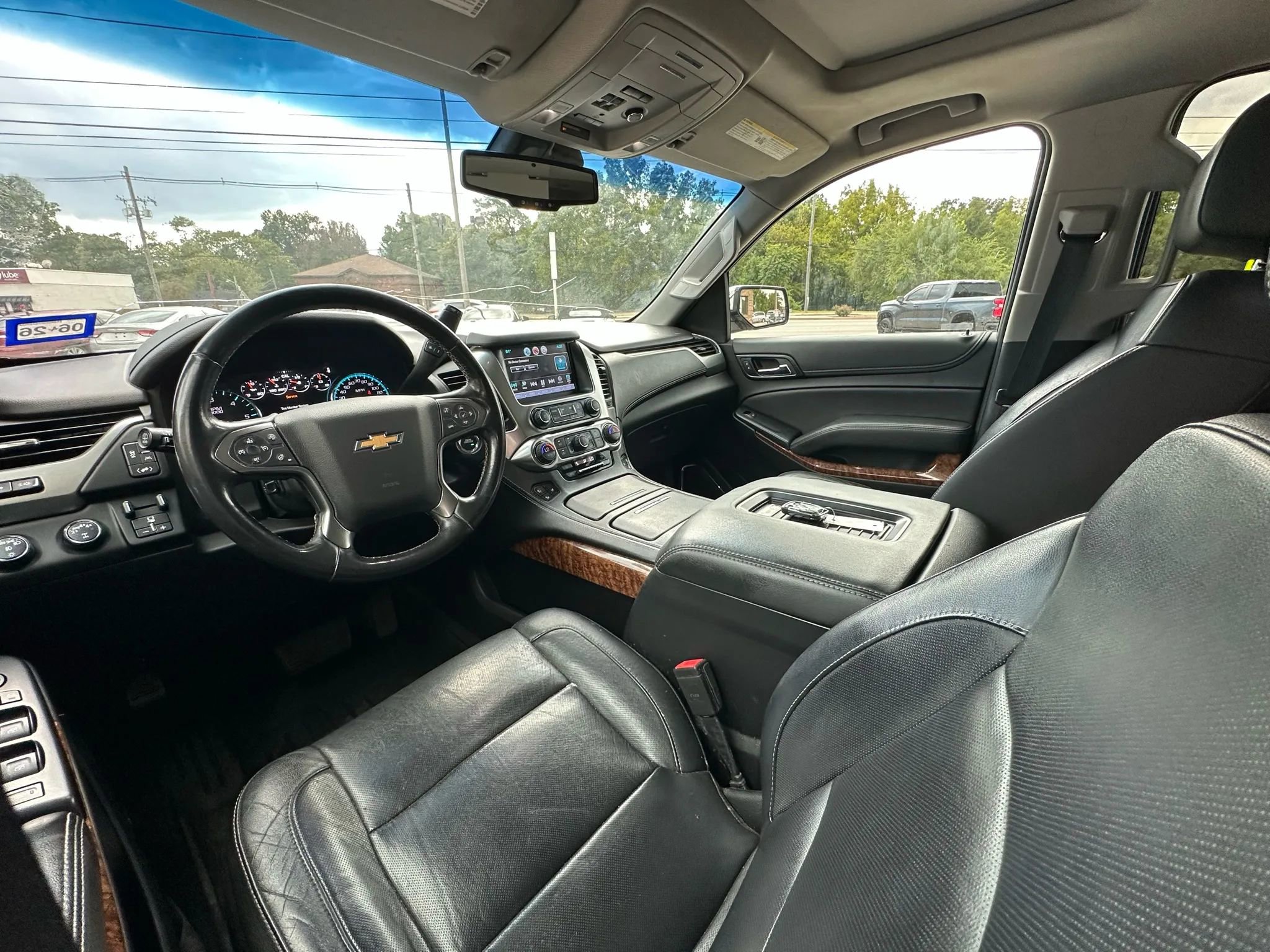Used 2019 Chevrolet Tahoe Premier image 16