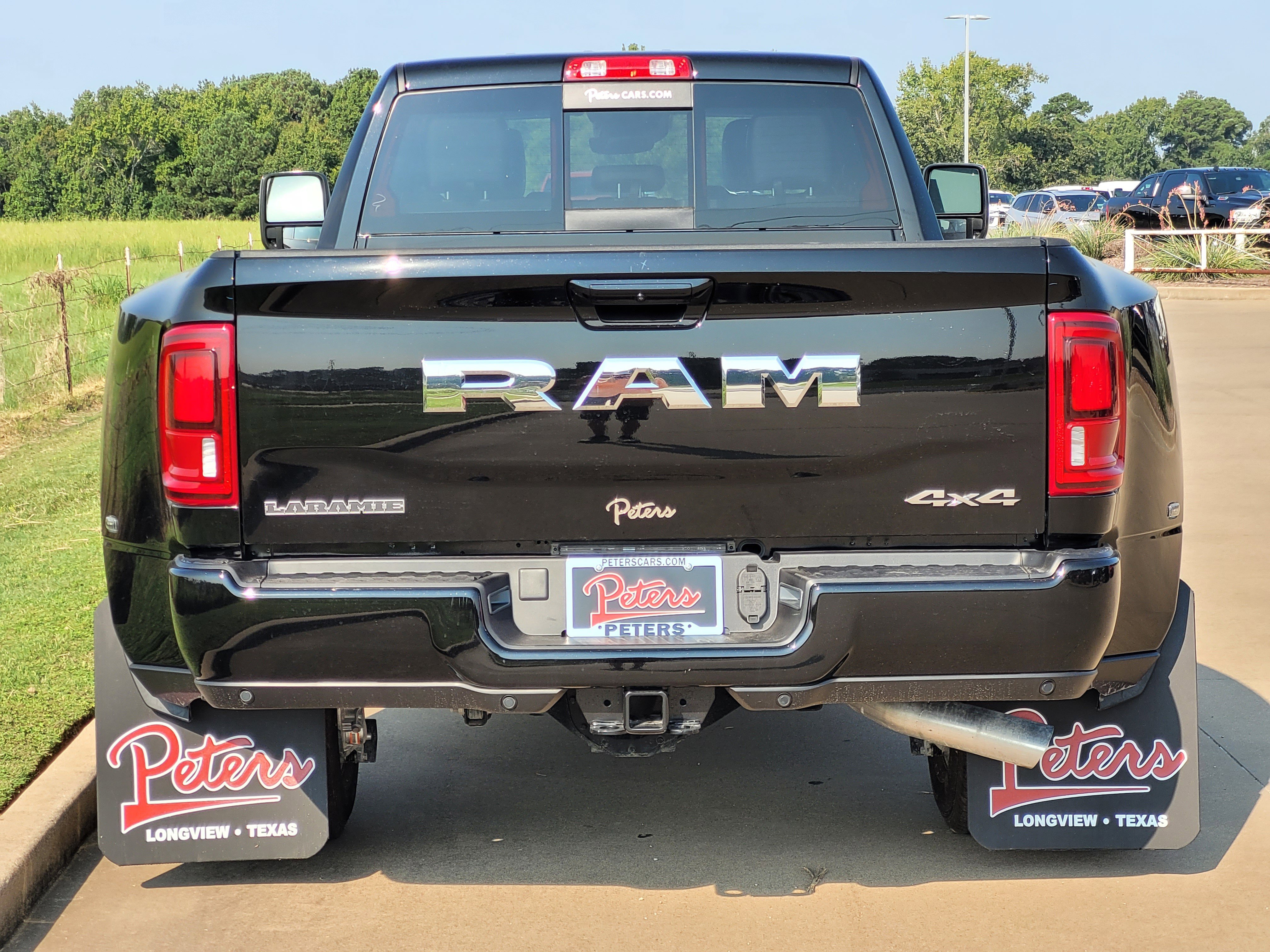 New 2026 RAM 3500 Laramie AWD/4WD image 4