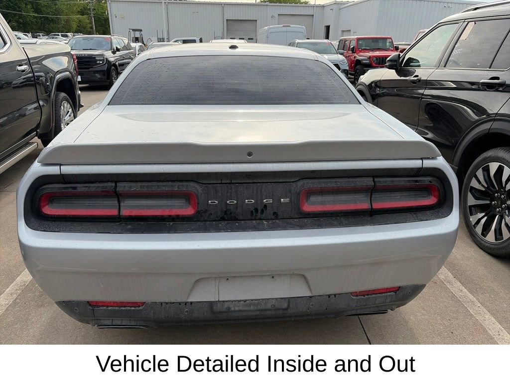 Used 2022 Dodge Challenger R/T w/ Performance Handling Group RWD image 7