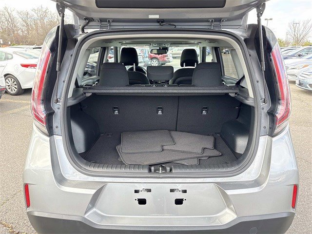 Used 2023 Kia Soul EX image 12