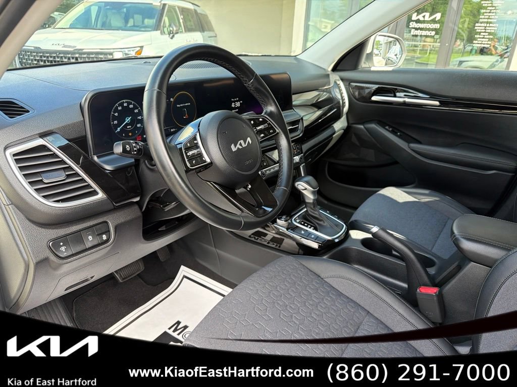 Used 2024 Kia Seltos S AWD/4WD image 29