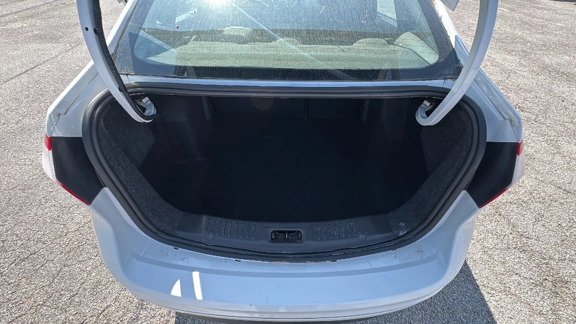 Used 2016 Ford Fiesta S FWD image 19