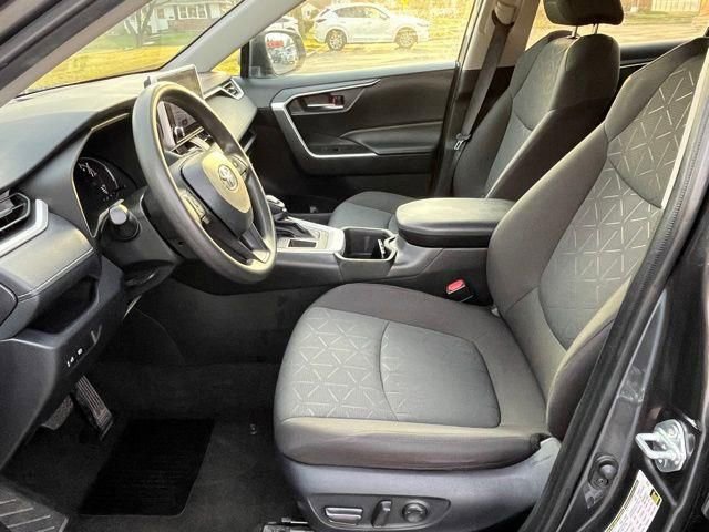 Used 2024 Toyota RAV4 XLE image 15