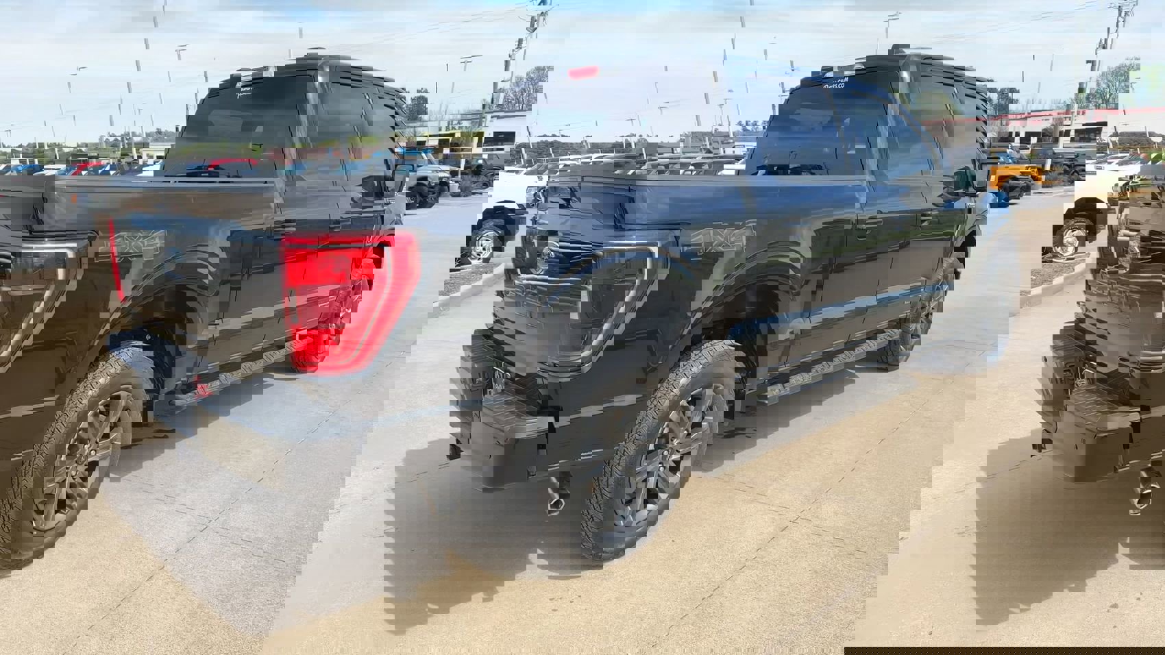 Used 2023 Ford F150 XLT w/ Equipment Group 302A High image 9