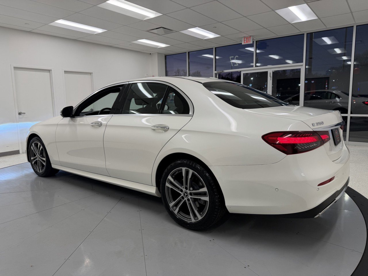 Used 2023 Mercedes-Benz E 350 4MATIC Sedan w/ Premium Package image 80