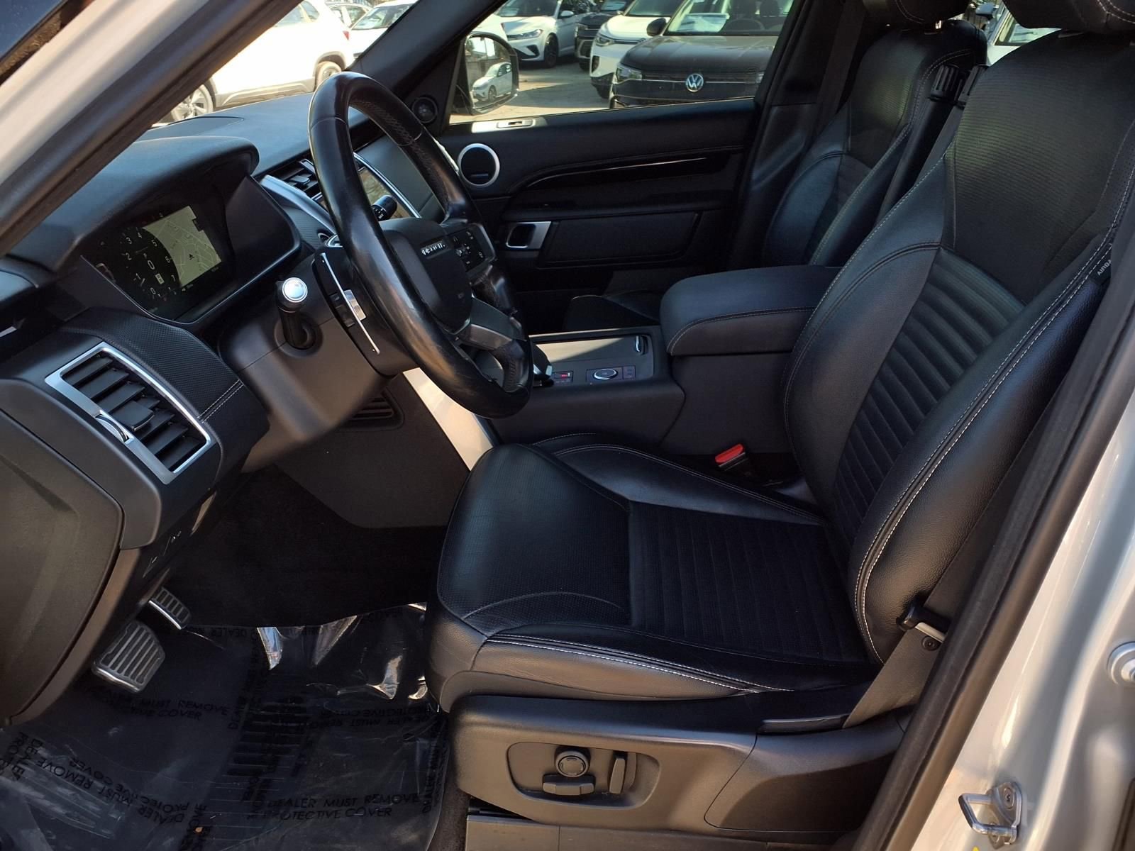 Used 2022 Land Rover Discovery S R-Dynamic image 13