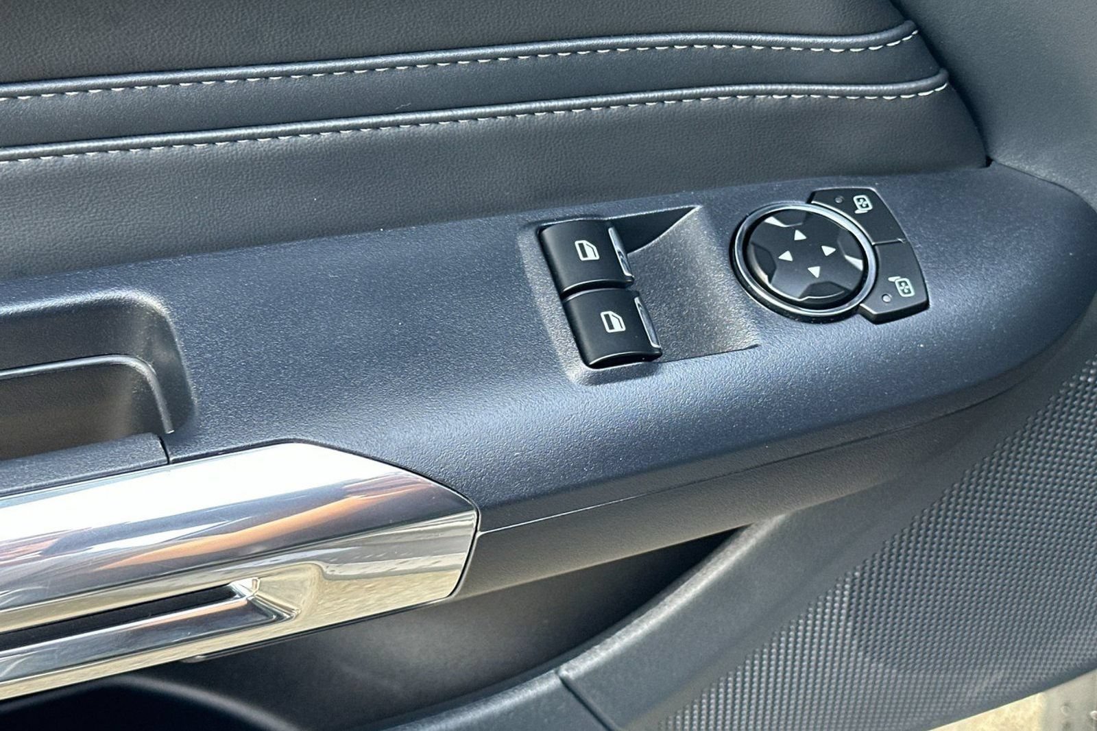 Used 2024 Ford Mustang GT Premium RWD image 13