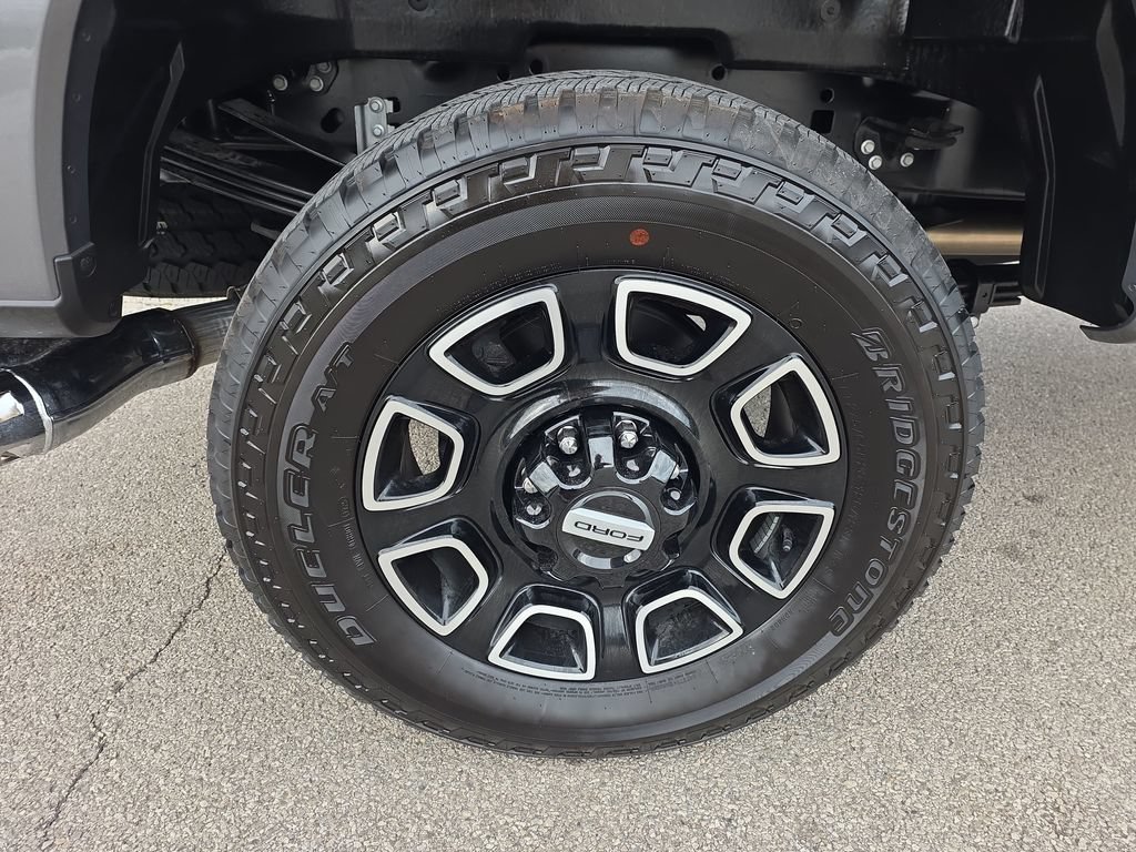 Used 2025 Ford F250 Platinum AWD/4WD image 14
