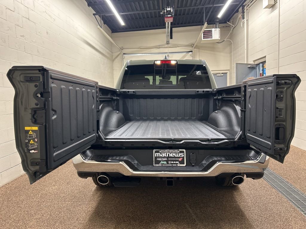 New 2026 RAM 1500 Big Horn AWD/4WD image 5