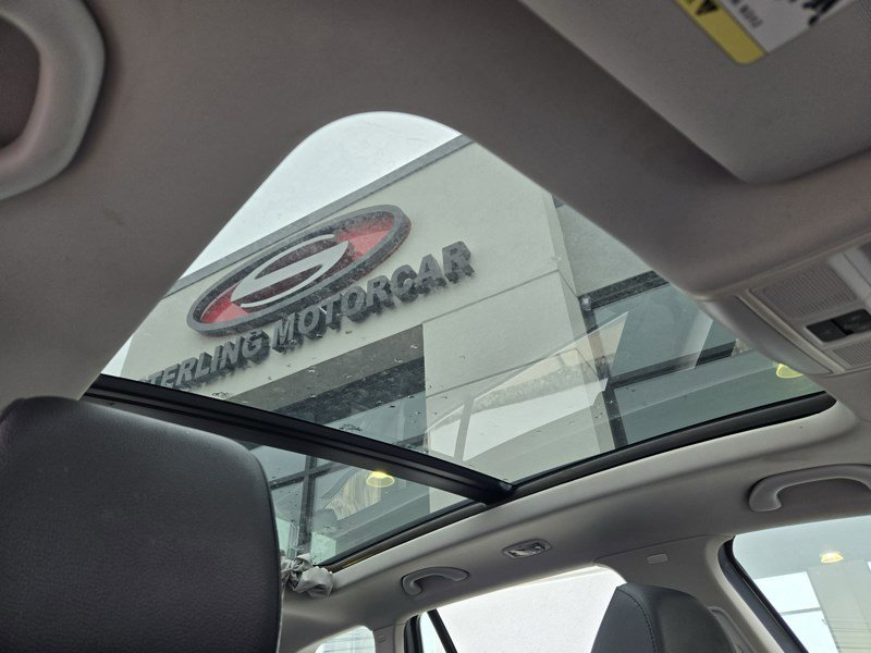 Used 2012 Volkswagen Jetta SportWagen image 14