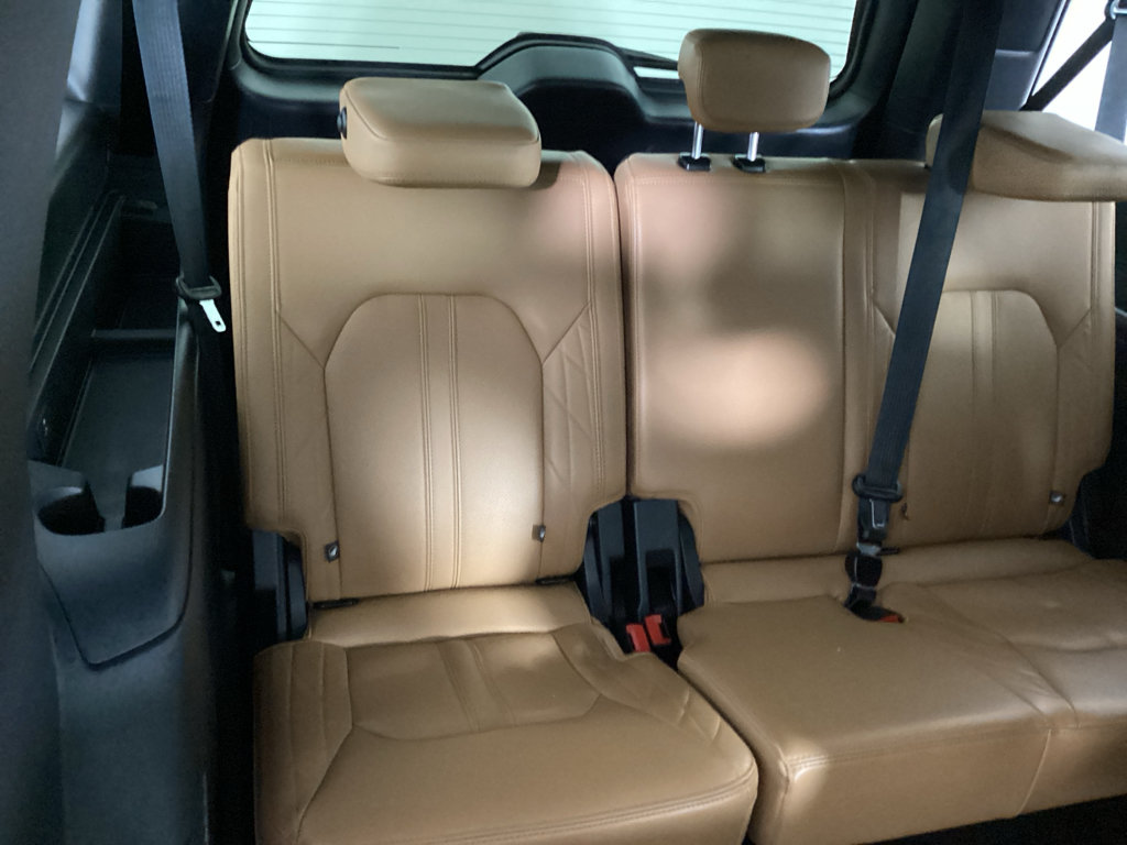 Used 2023 Ford Expedition Max Platinum AWD/4WD image 12