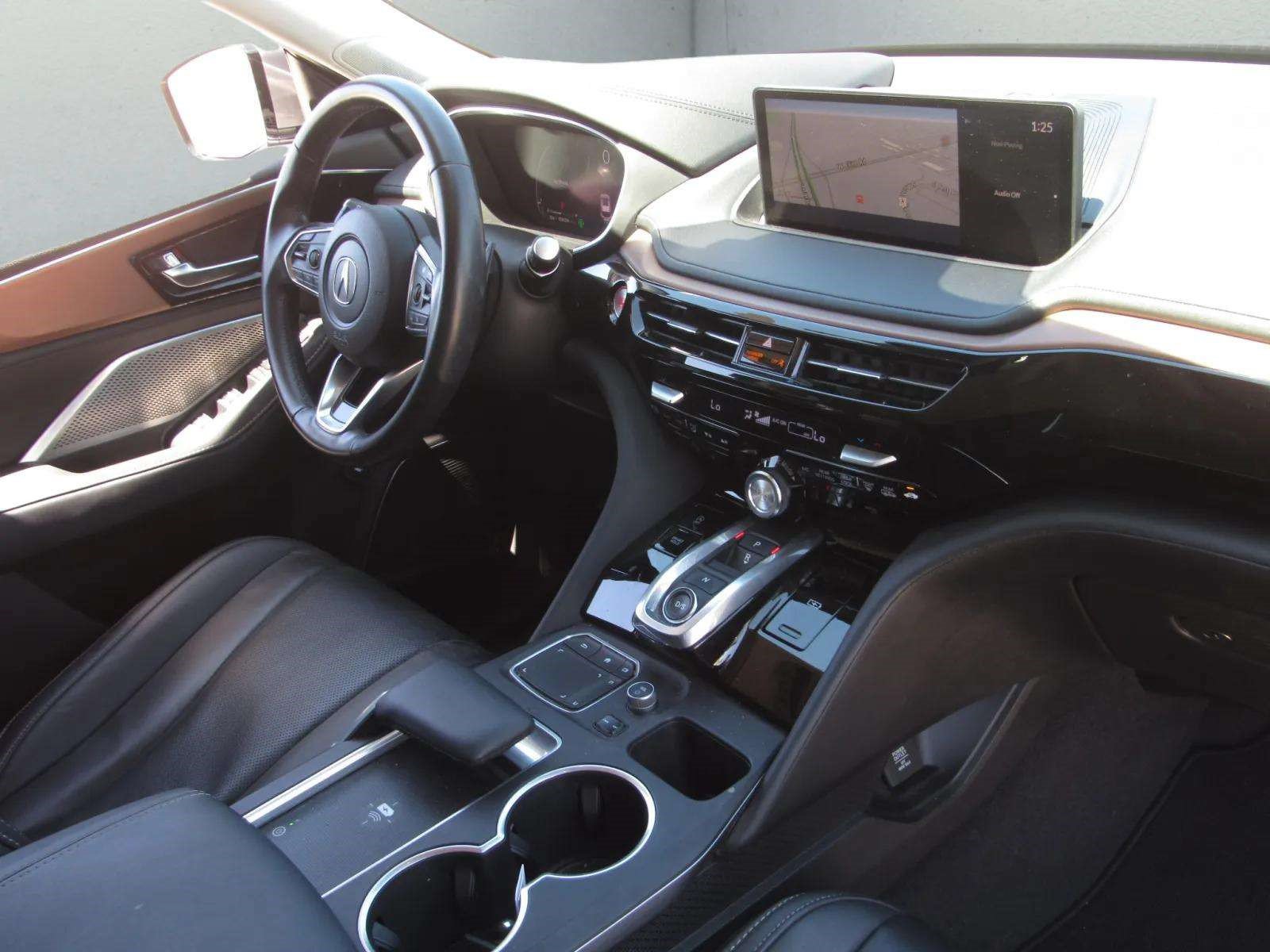 Certified 2022 Acura MDX w/ Technology Package FWD image 10