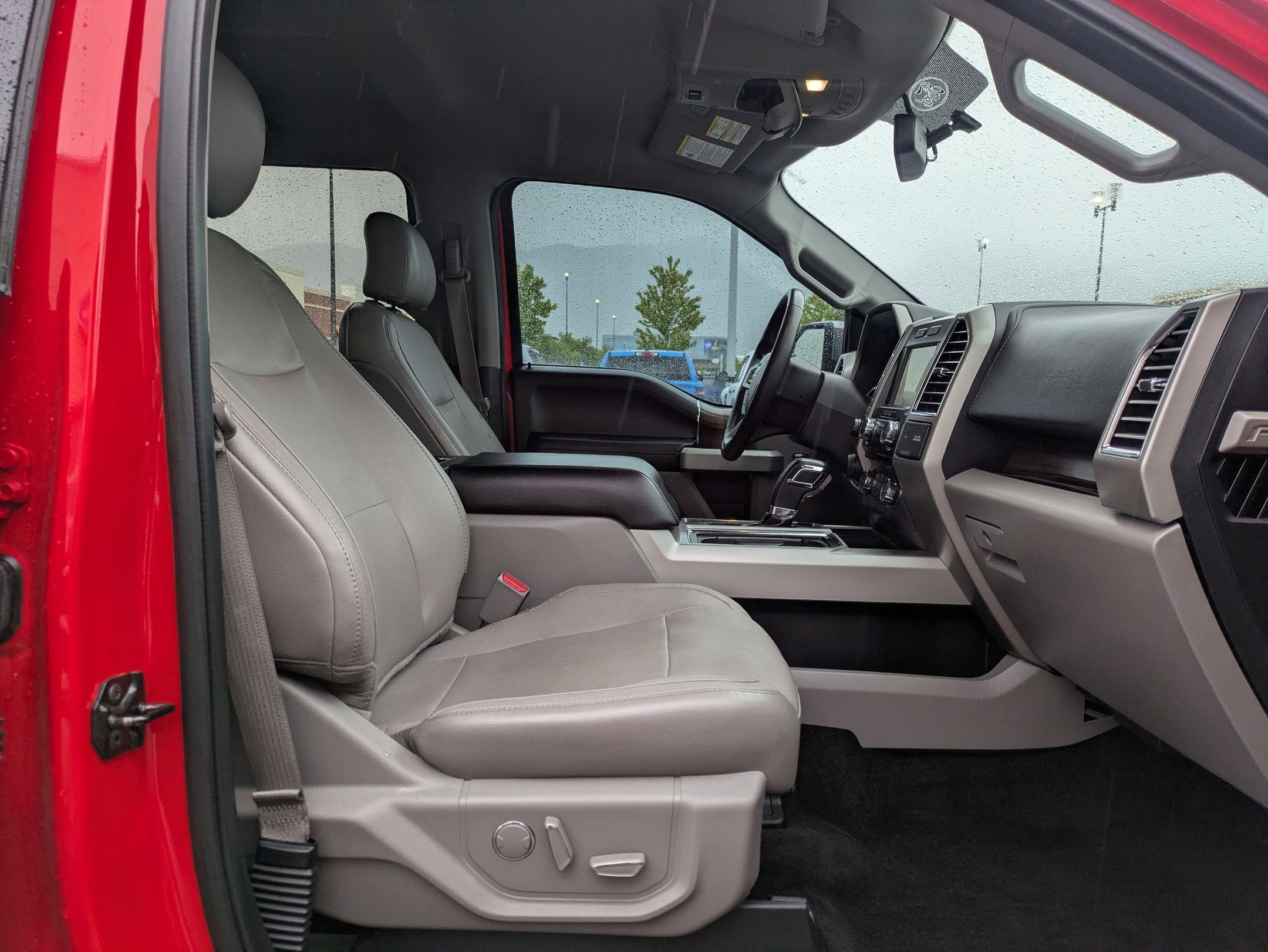 Used 2016 Ford F150 Lariat AWD/4WD image 33