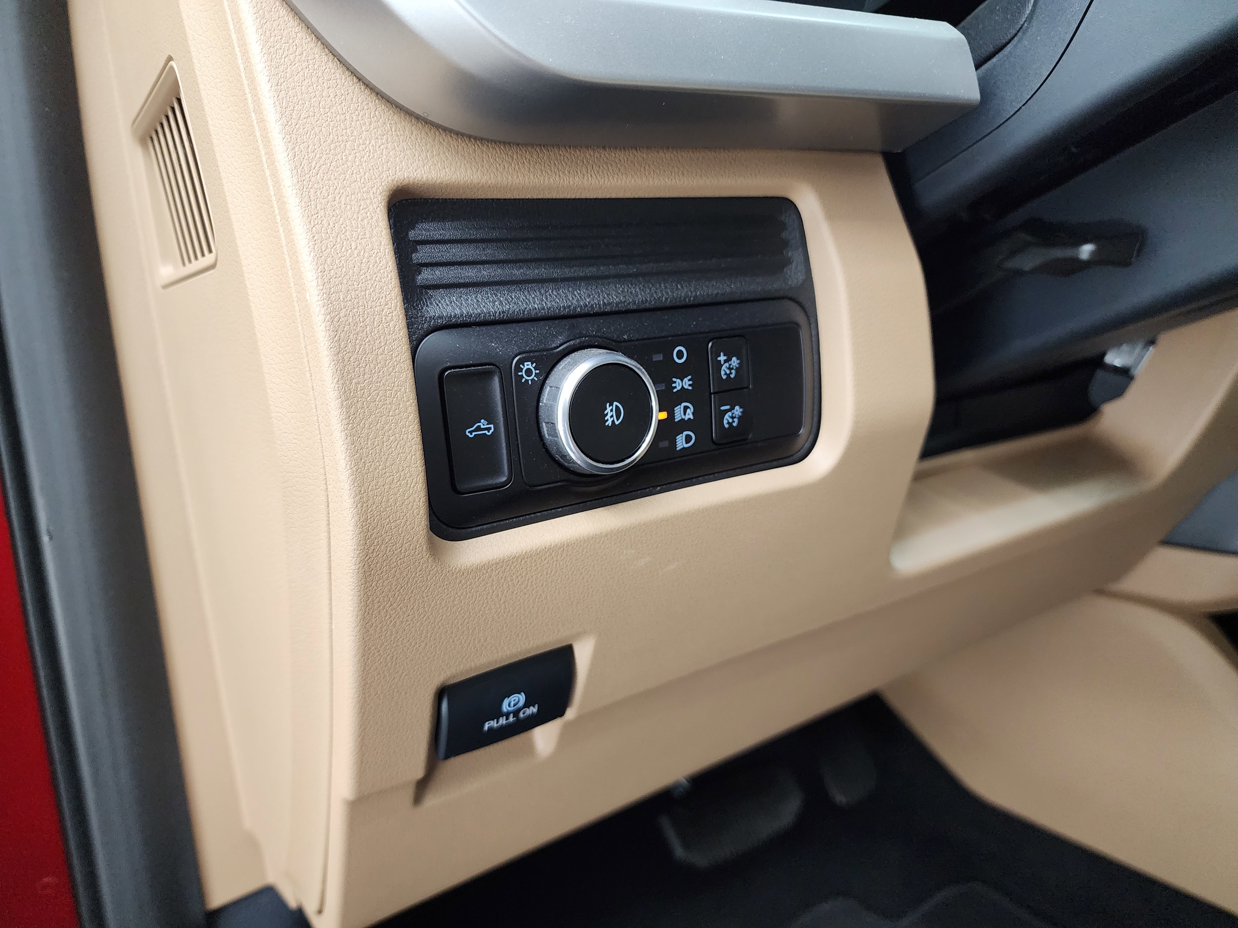 Used 2024 Ford F250 XLT image 39