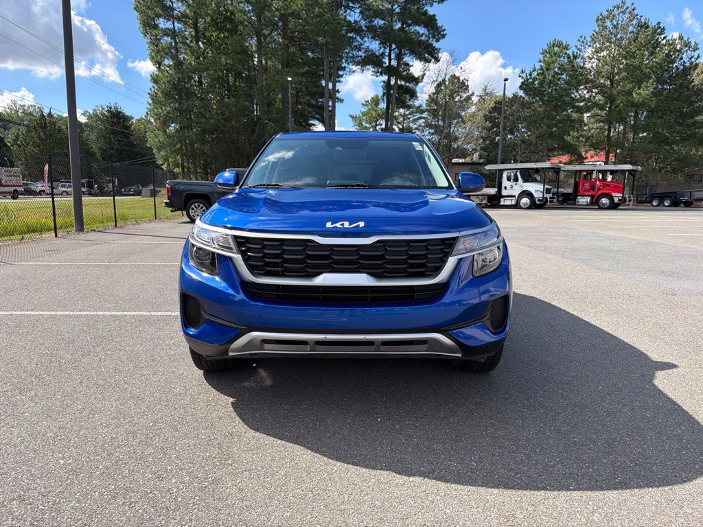 Certified 2023 Kia Seltos LX AWD/4WD image 3