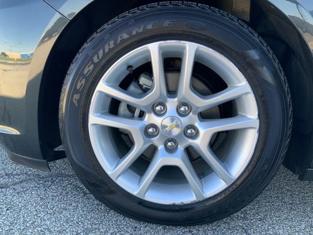 Used 2015 Chevrolet Malibu LT w/ Power Convenience Package FWD image 10