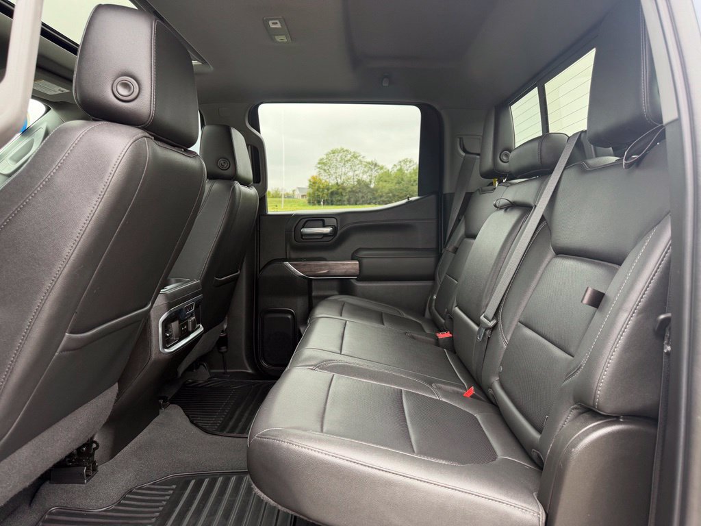 Used 2021 Chevrolet Silverado 1500 LTZ w/ LTZ Premium Package AWD/4WD image 38