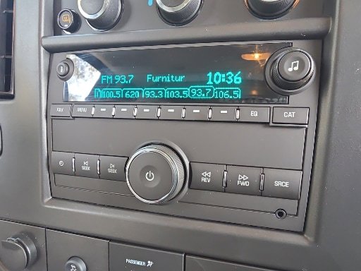 Used 2025 Chevrolet Express 2500 w/ Driver Convenience Package image 4