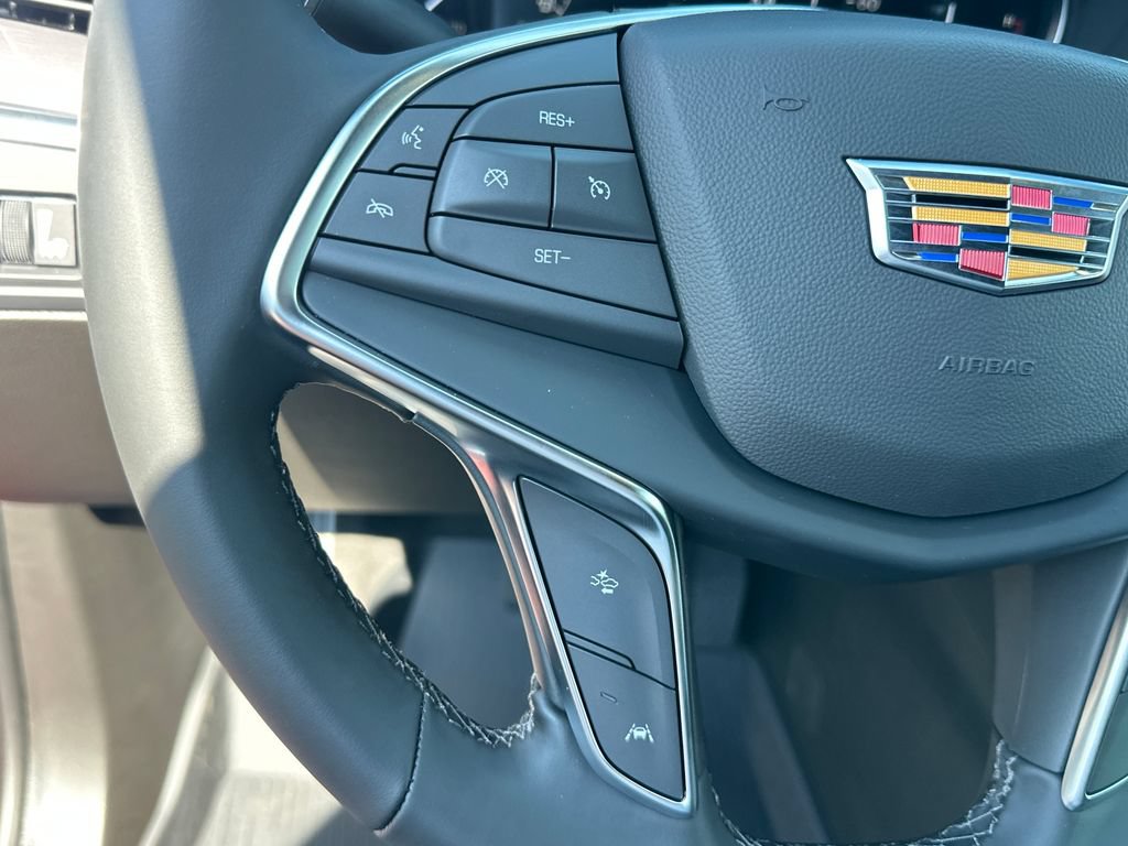 New 2026 Cadillac XT5 Luxury w/ LPO, Floor Liner Package AWD/4WD image 16
