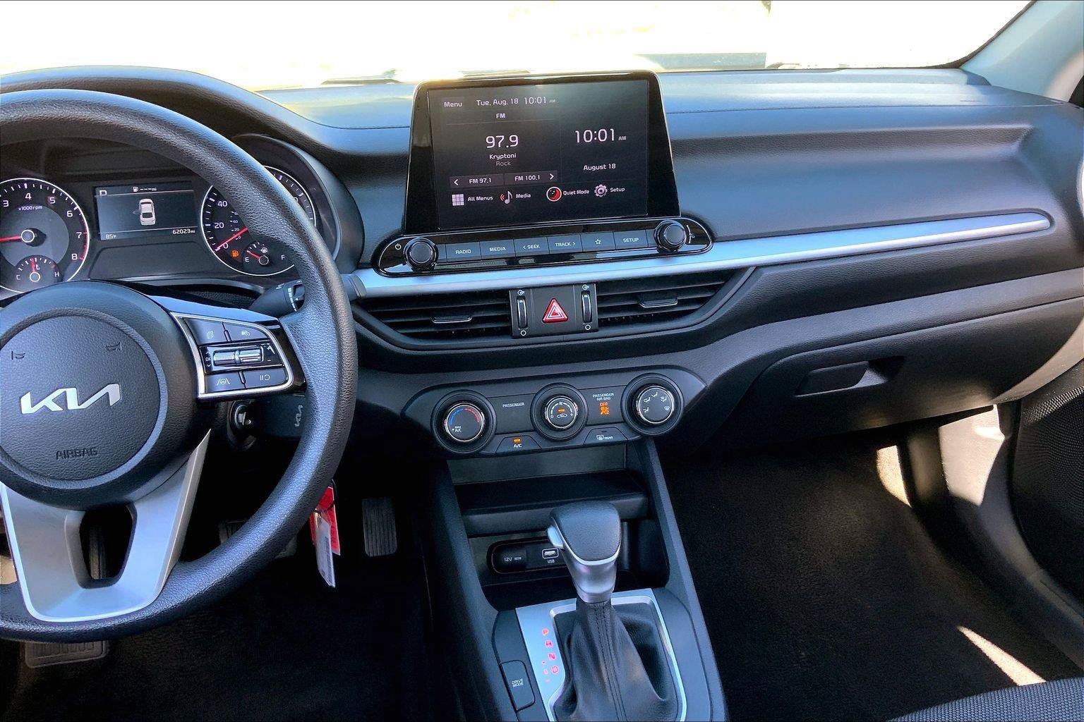 Used 2024 Kia Forte LXS FWD image 6