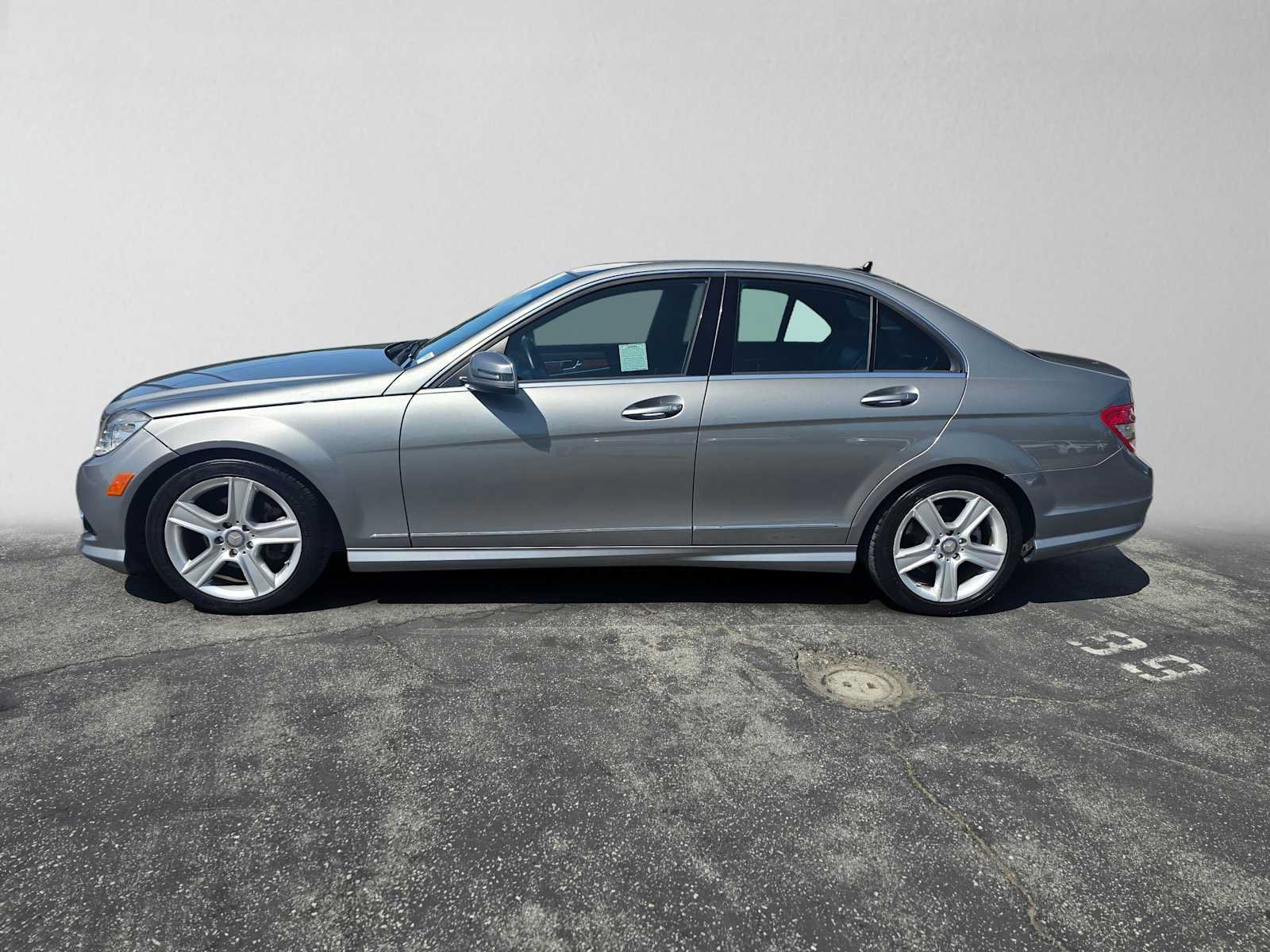 Used 2010 Mercedes-Benz C 300 Sedan image 6
