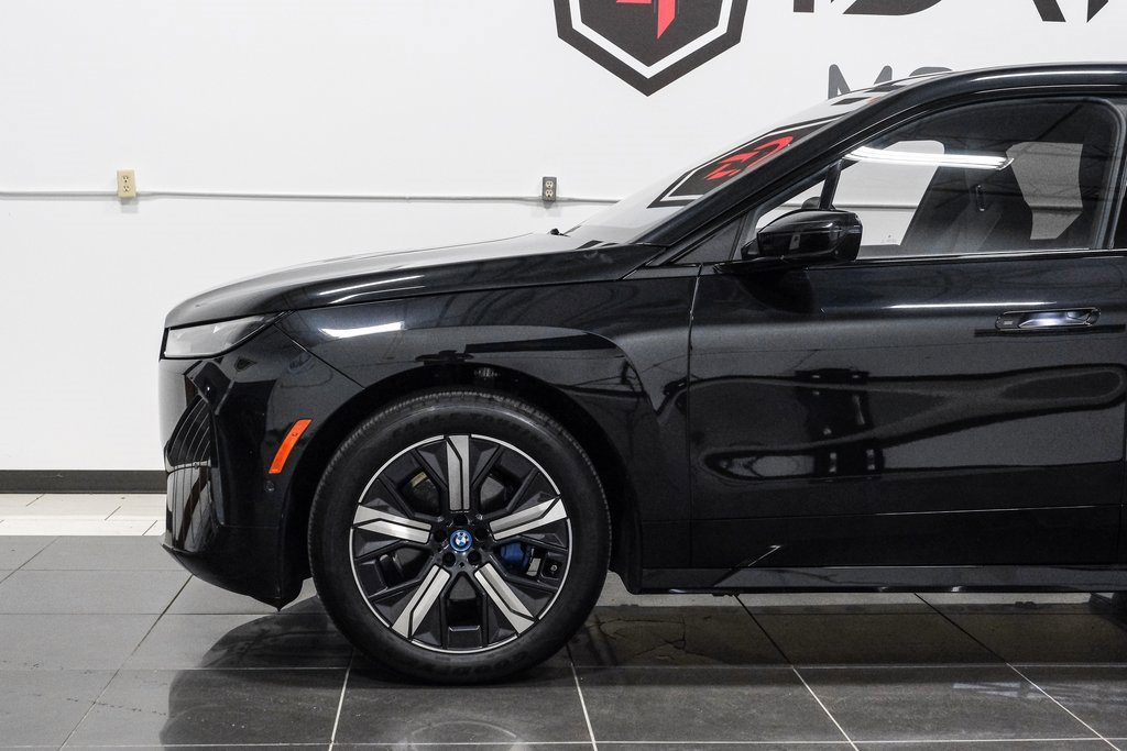 Used 2025 BMW iX xDrive50 image 17