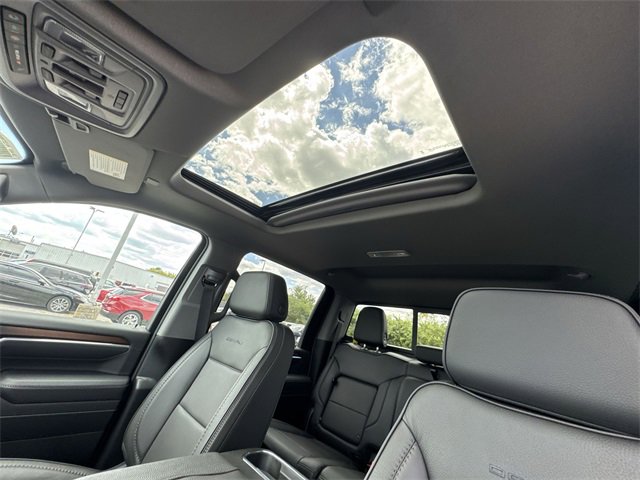 New 2025 GMC Sierra 2500 Denali w/ Denali Reserve Package image 21