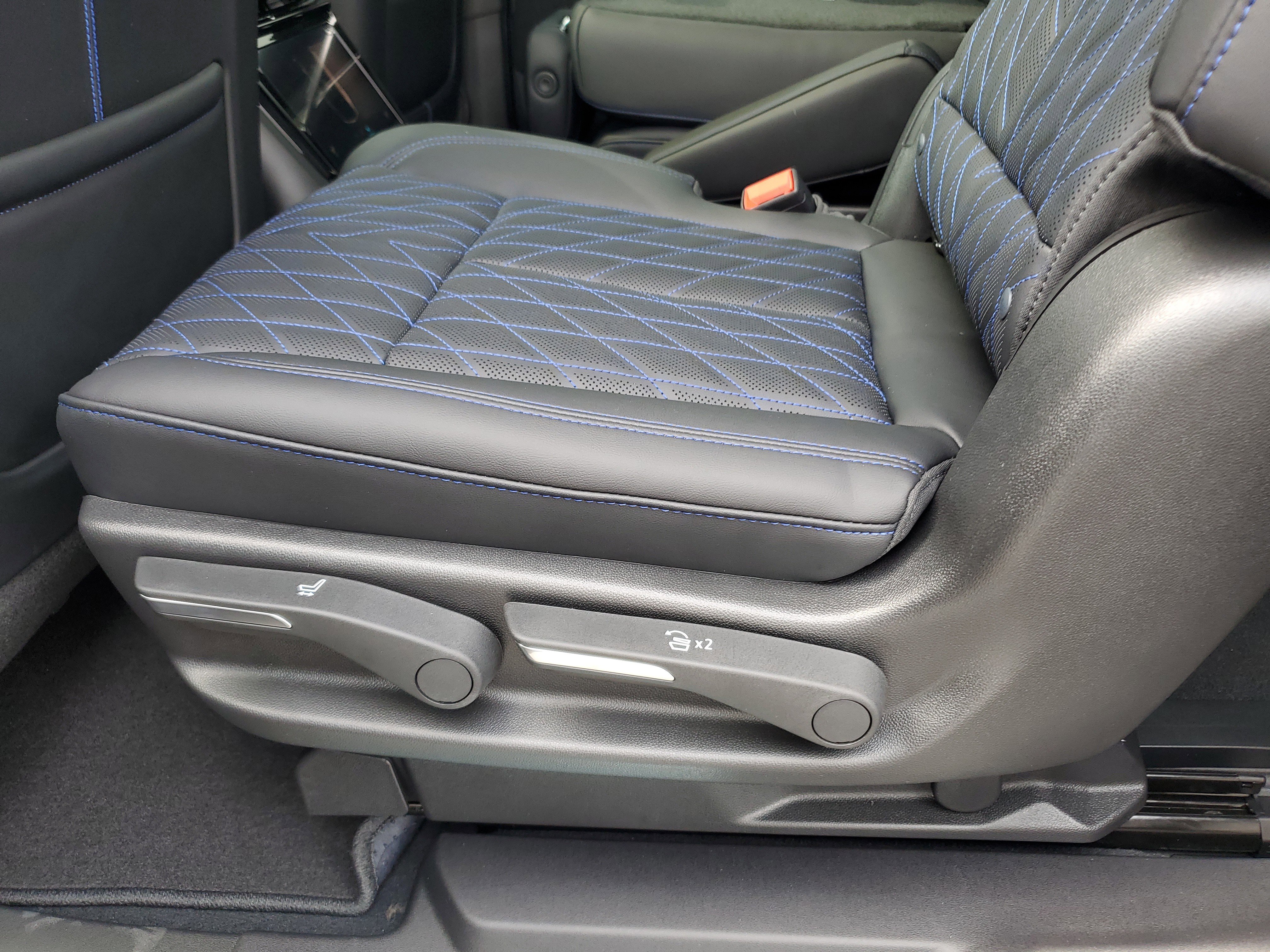New 2025 Cadillac Escalade IQ Sport 1 w/ Smart Trailering package image 11