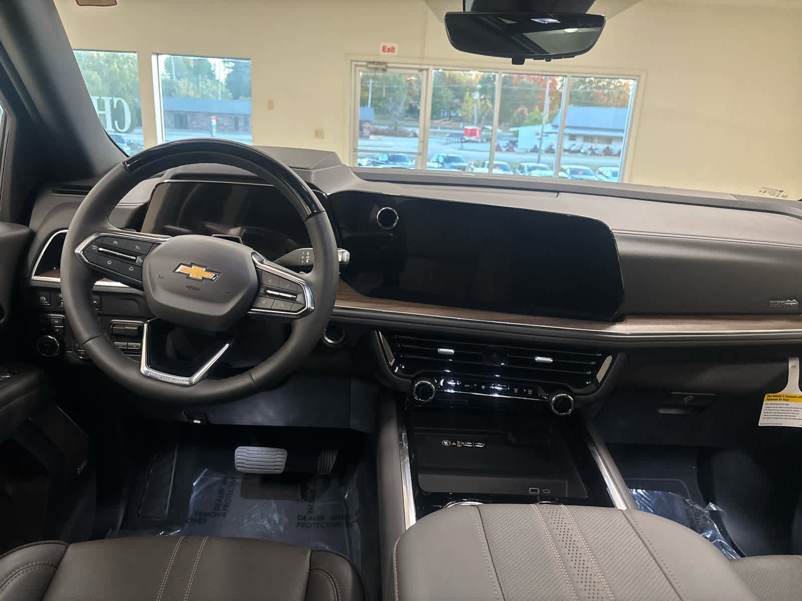 New 2026 Chevrolet Suburban High Country image 23