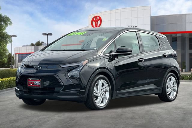 Used 2023 Chevrolet Bolt LT FWD image 9