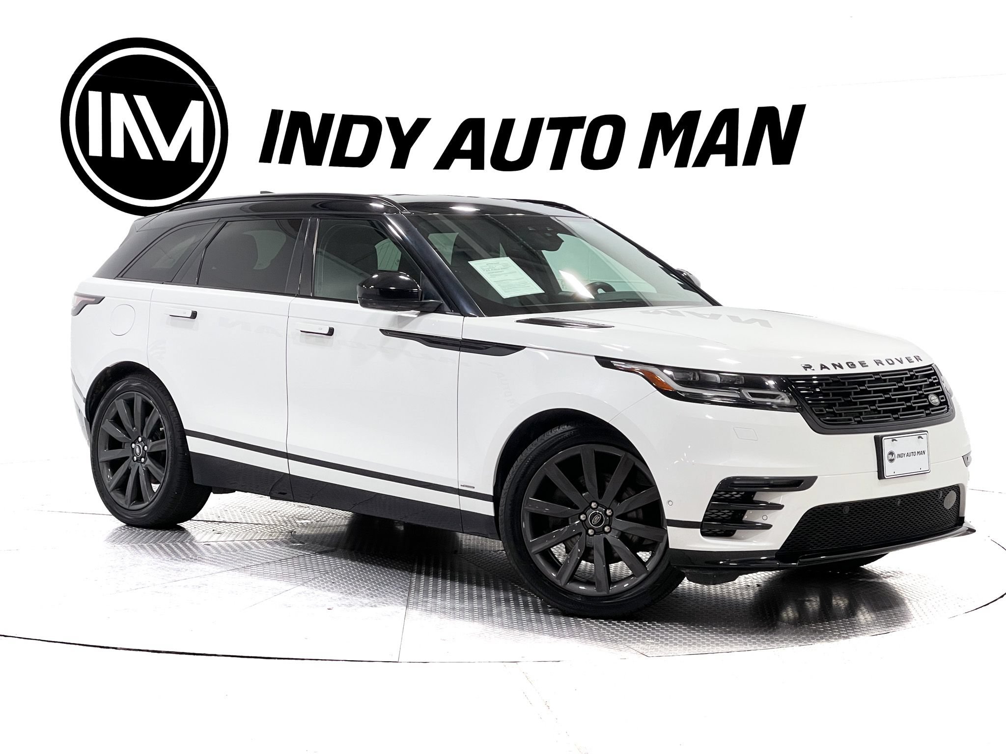 Used 2018 Land Rover Range Rover Velar R-Dynamic HSE AWD/4WD image 2
