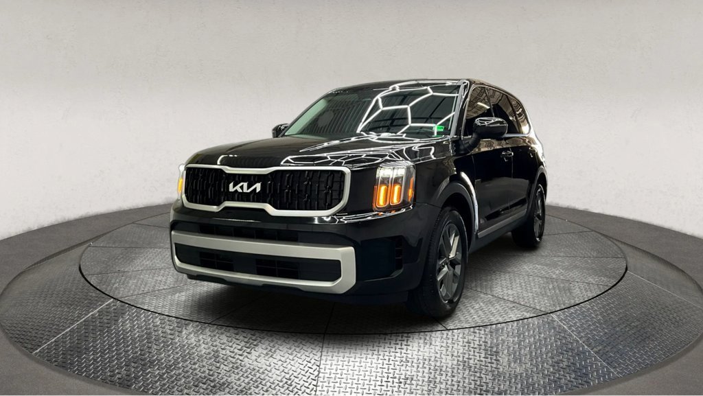 Used 2024 Kia Telluride LX image 4