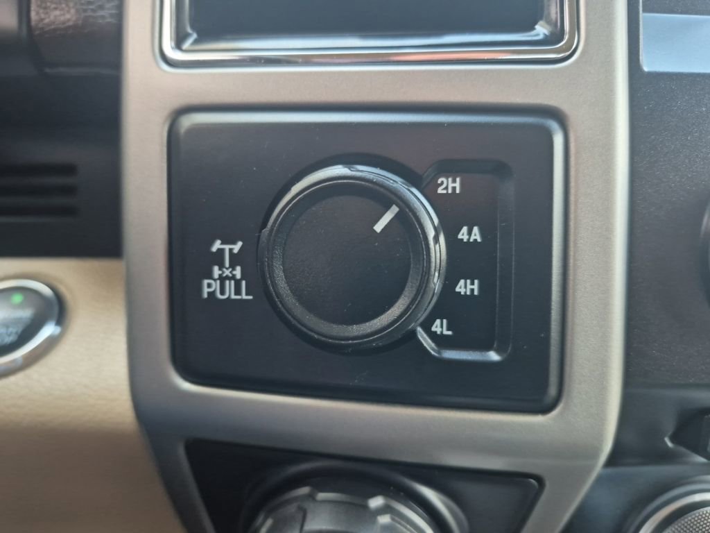 Certified 2018 Ford F150 Lariat w/ Equipment Group 502A Luxury image 23