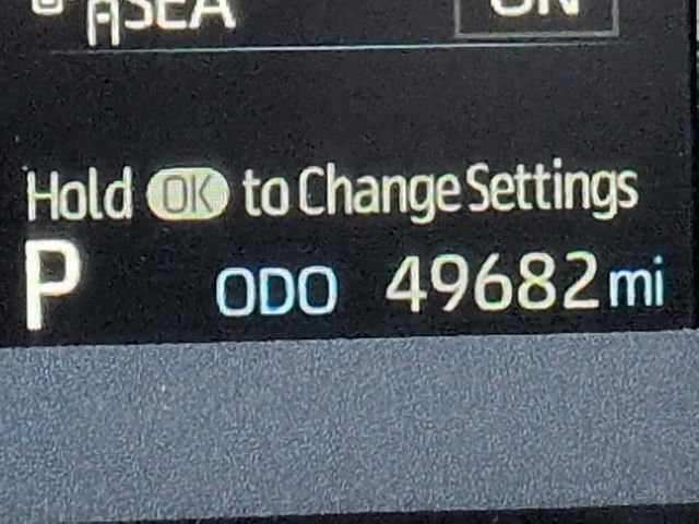 Used 2023 Toyota Corolla Cross LE image 21