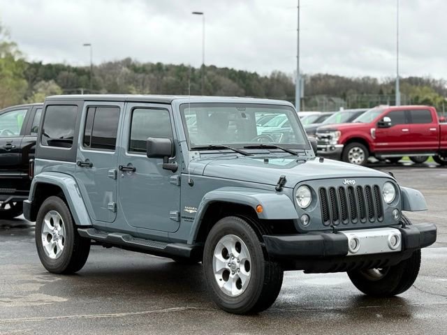 Used 2015 Jeep Wrangler Unlimited Sahara w/ Dual Top Group image 30
