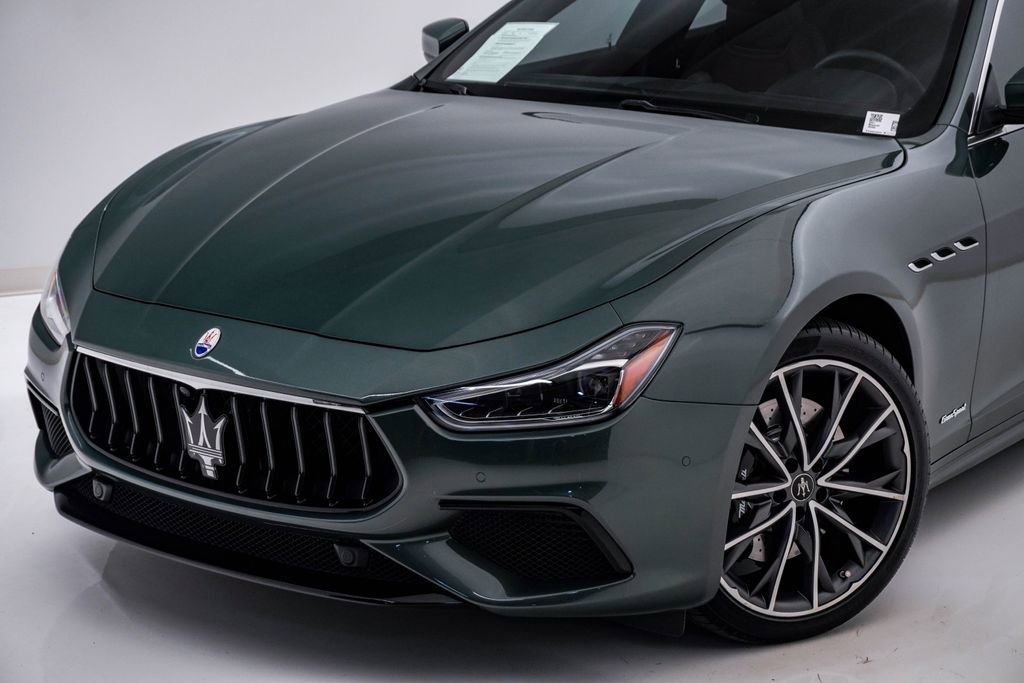 Used 2021 Maserati Ghibli S GranSport RWD image 4