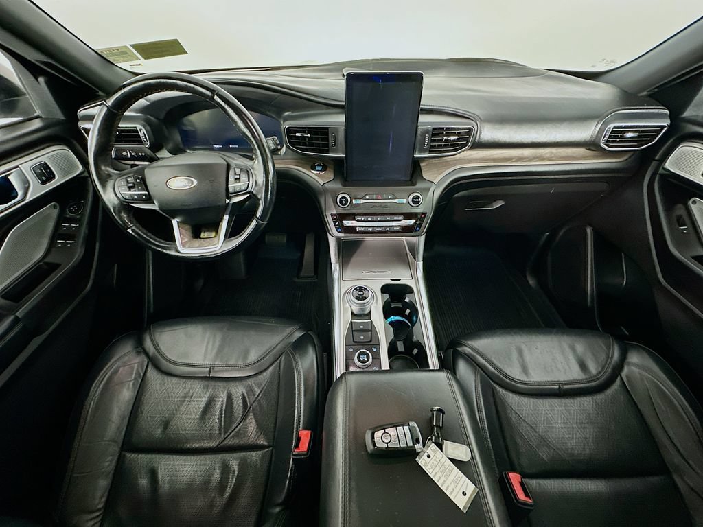 Used 2020 Ford Explorer Platinum w/ Premium Technology Package AWD/4WD image 10