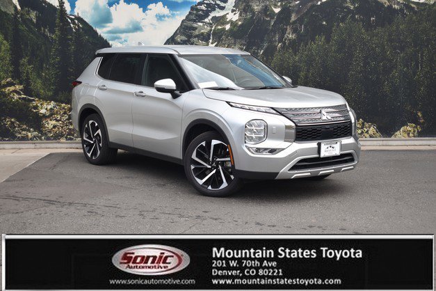 Used 2023 Mitsubishi Outlander SE
