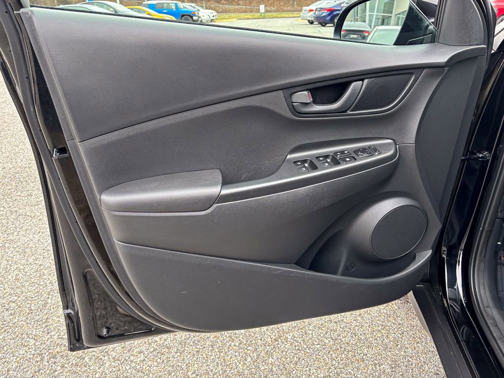 Used 2020 Hyundai Kona SEL image 13