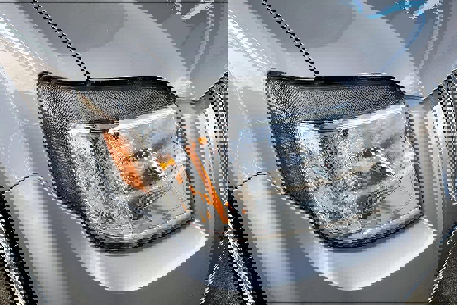 Used 2009 Mercury Mariner 2WD image 27