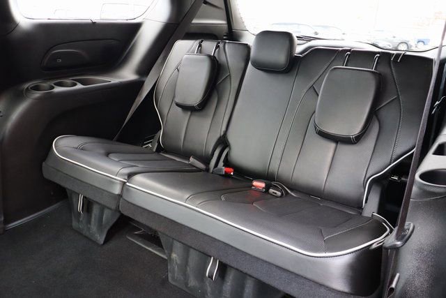 Used 2024 Chrysler Pacifica Limited w/ S Appearance Package image 50