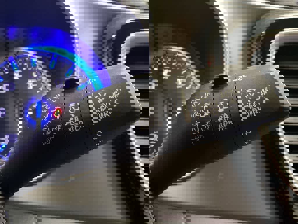 Used 2024 Chrysler Pacifica Touring-L image 24