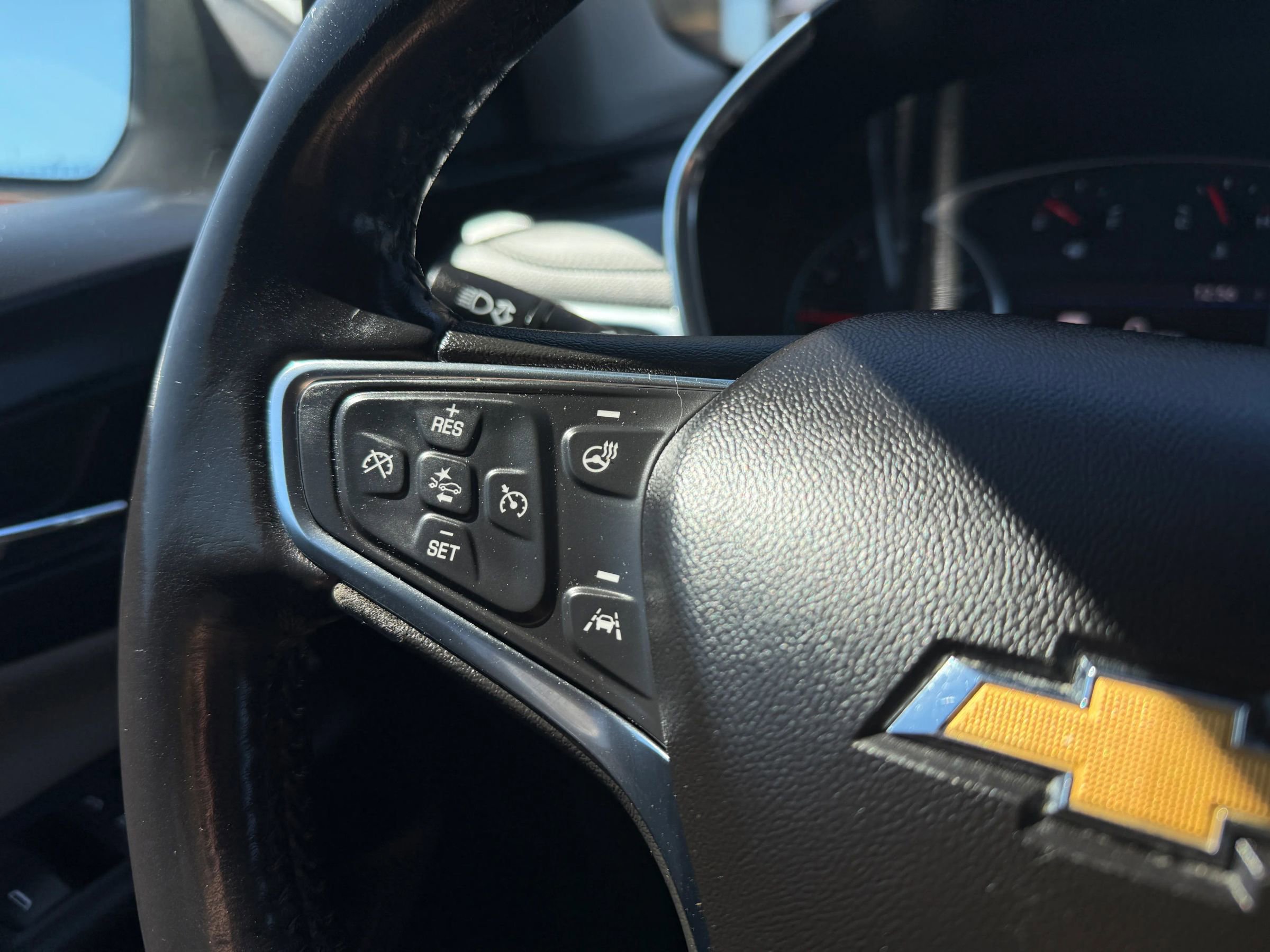 Used 2019 Chevrolet Equinox Premier image 25