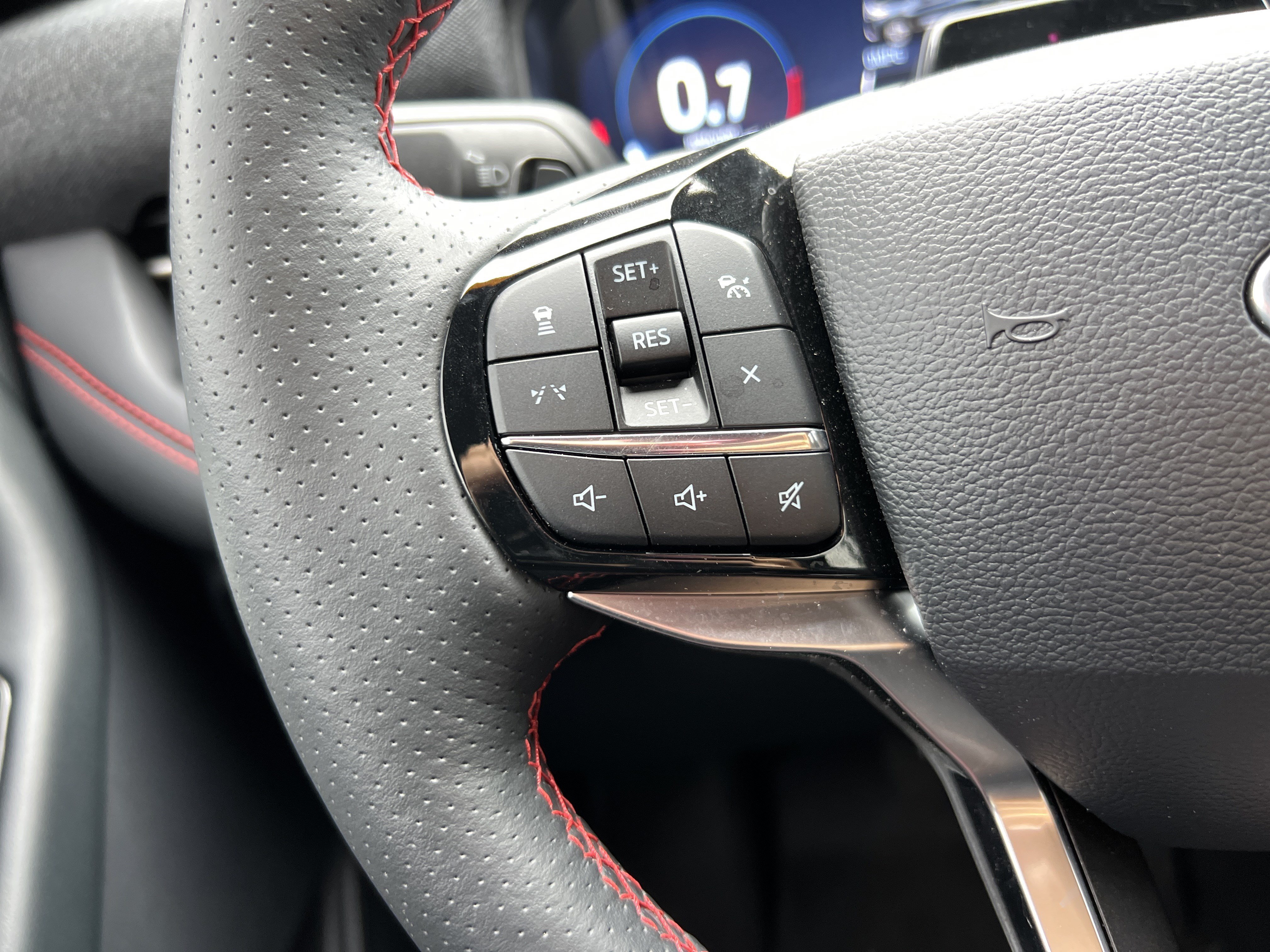 Used 2025 Ford Explorer ST w/ Sun And Sound Package RWD image 19